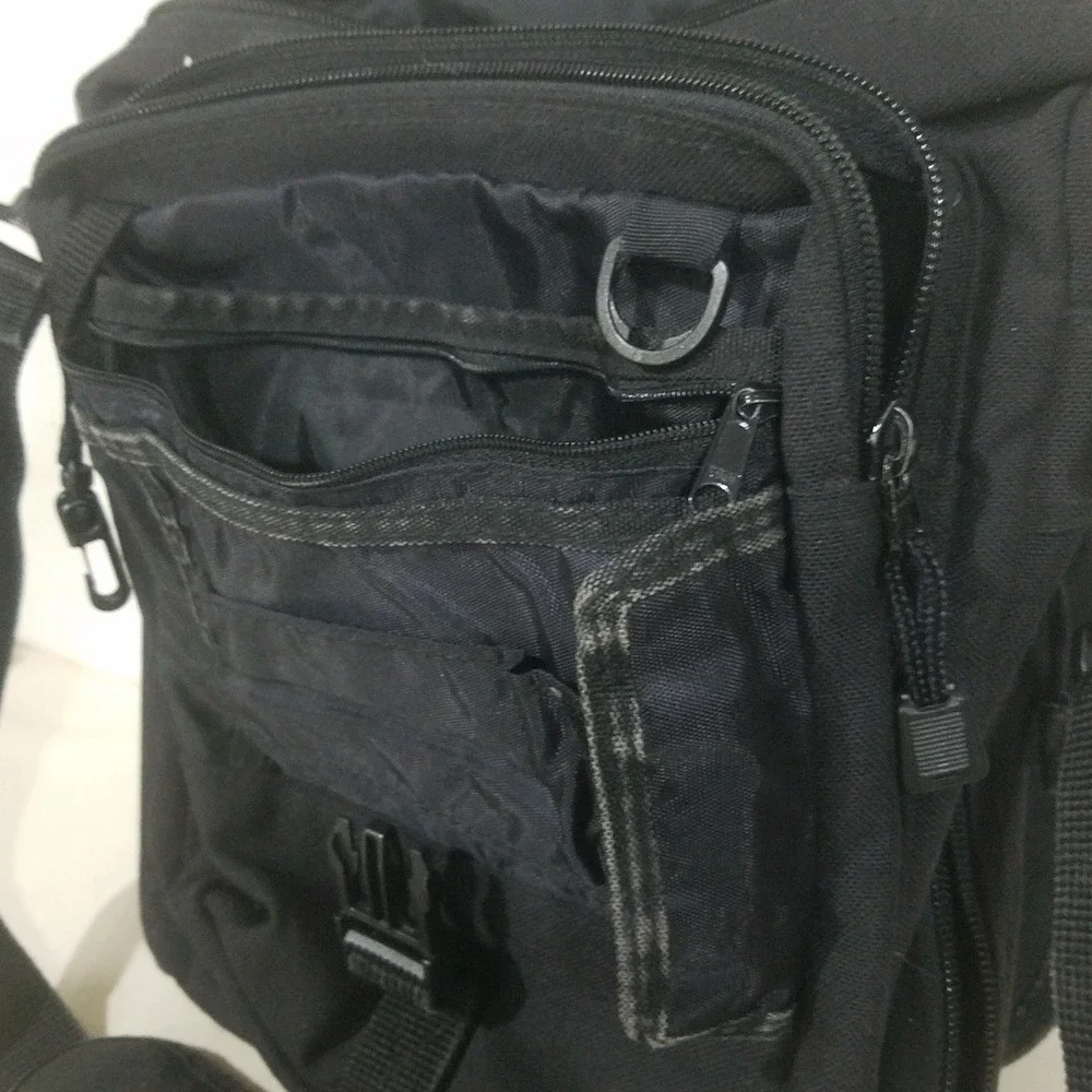 Black‎ Messenger Bag Crossbody multipocket The Walking Co Certified Walking Gear